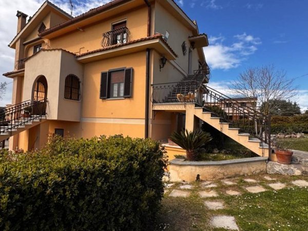 appartamento in vendita a Roma in zona Casalotti