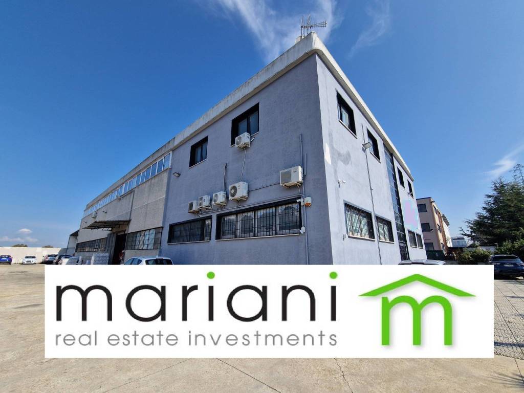 locale commerciale in vendita a Roma in zona EUR