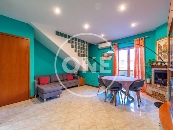 casa indipendente in vendita a Roma