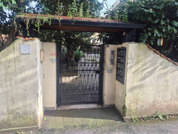 appartamento in vendita a Roma in zona Tomba di Nerone