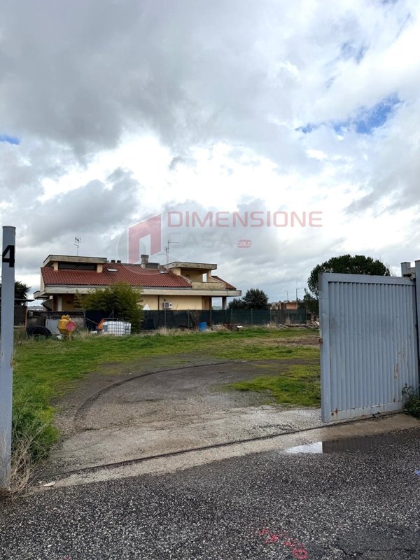 terreno edificabile in vendita a Roma