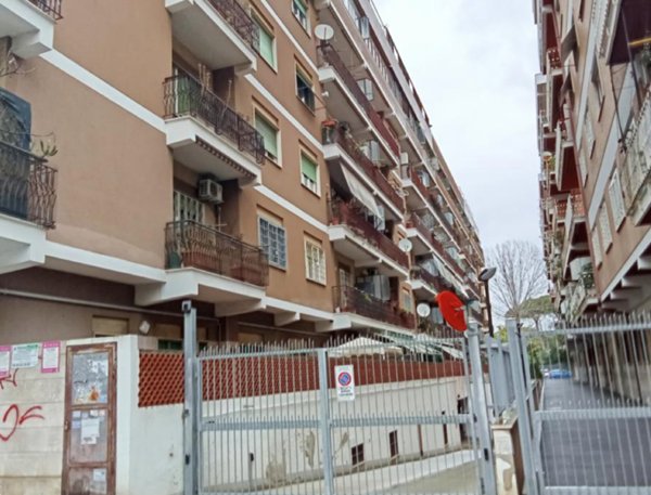 appartamento in vendita a Roma in zona Ostia