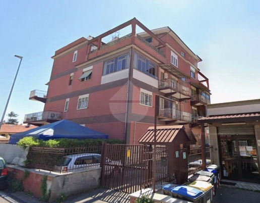 appartamento in vendita a Roma in zona Tor Bella Monaca