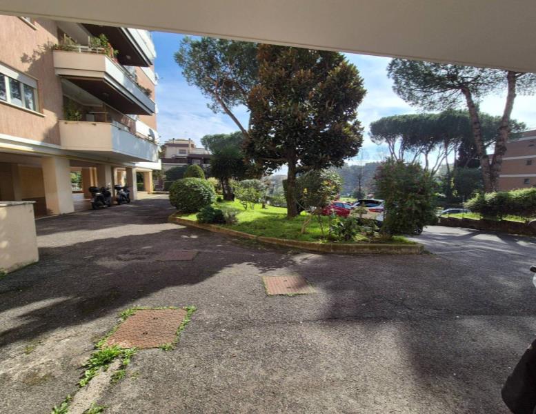 appartamento in vendita a Roma in zona Primavalle