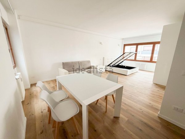 appartamento in vendita a Roma in zona Ostiense