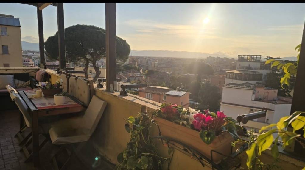 appartamento in vendita a Roma in zona Celio