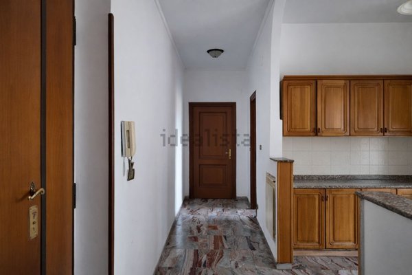 appartamento in vendita a Roma in zona Torre Maura