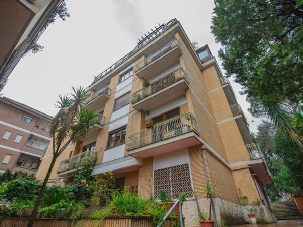 appartamento in vendita a Roma in zona Grottarossa