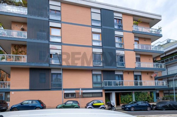 ufficio in vendita a Roma in zona Parioli