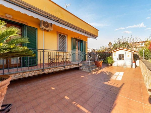 casa indipendente in vendita a Roma in zona Borghesiana