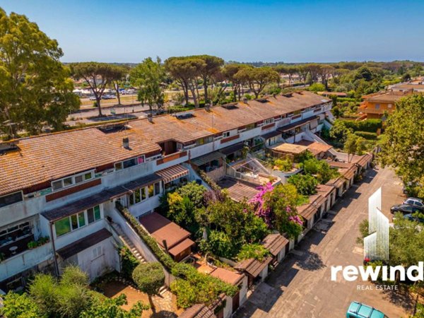 appartamento in vendita a Roma in zona Casal Palocco