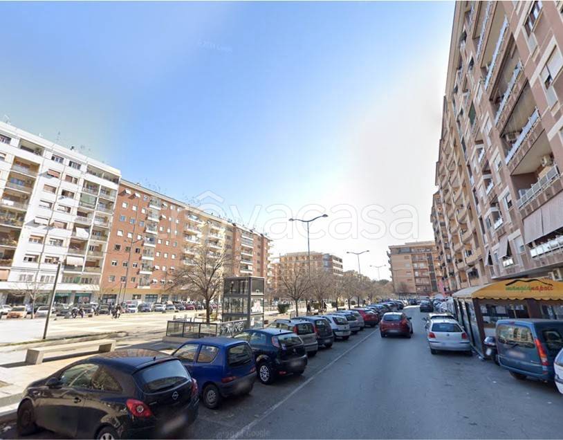 appartamento in vendita a Roma in zona Prenestino-Labicano