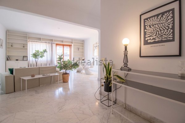 appartamento in vendita a Roma in zona Ardeatino