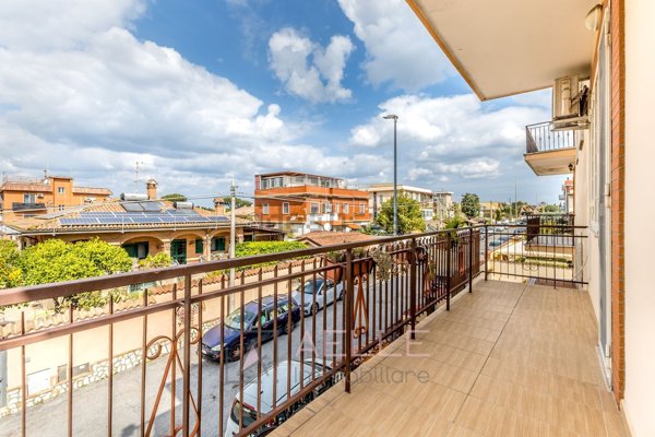 appartamento in vendita a Roma in zona Dragona/Bagnoletto