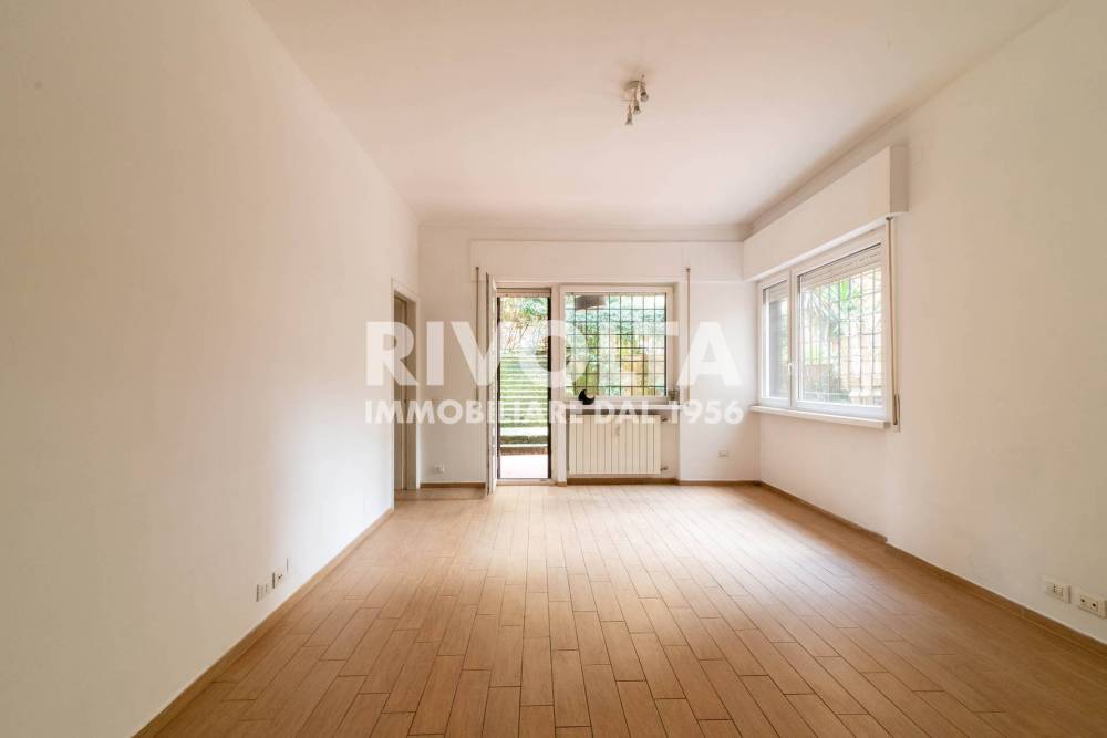 appartamento in vendita a Roma in zona Tor di Quinto