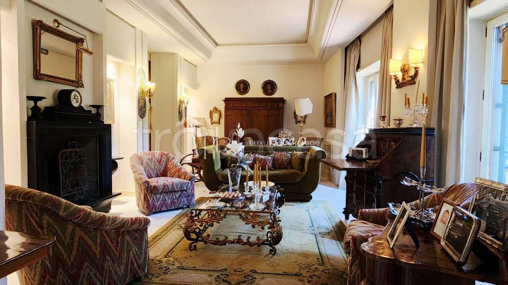 appartamento in vendita a Roma in zona San Saba - Ripa