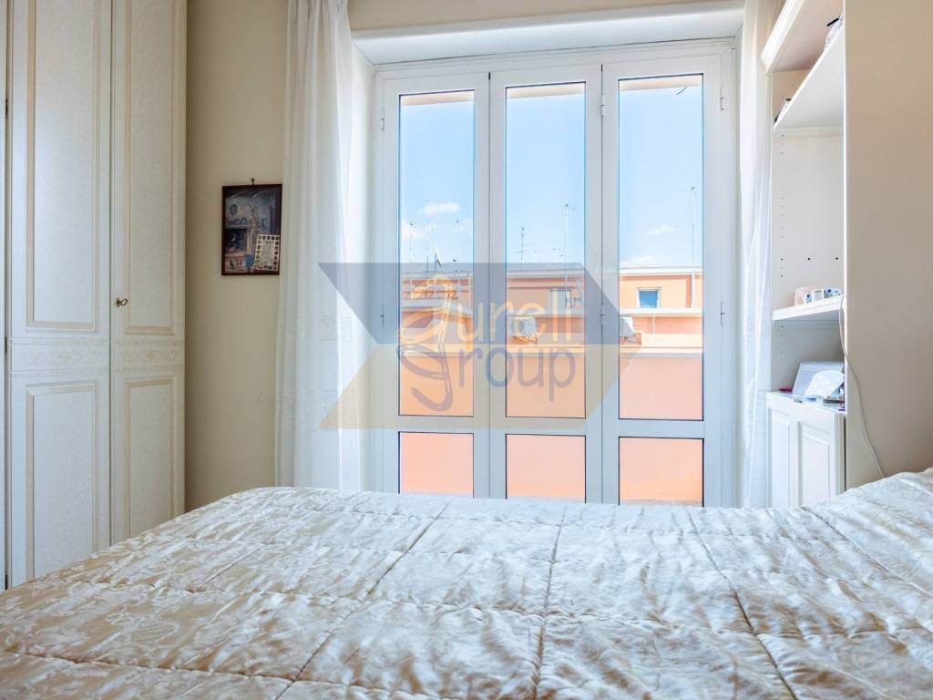 appartamento in vendita a Roma in zona Appio Latino