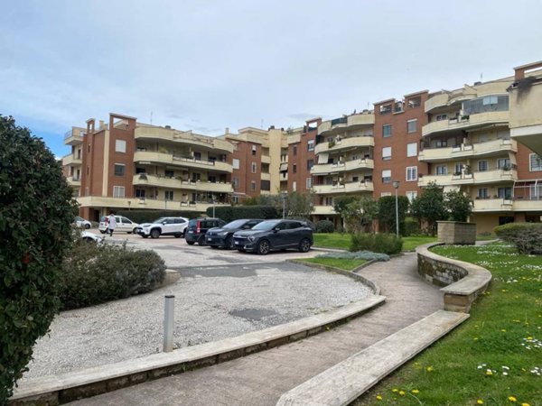 appartamento in vendita a Roma in zona Mezzocammino