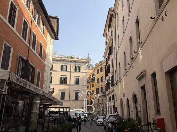appartamento in vendita a Roma in zona Campo Marzio