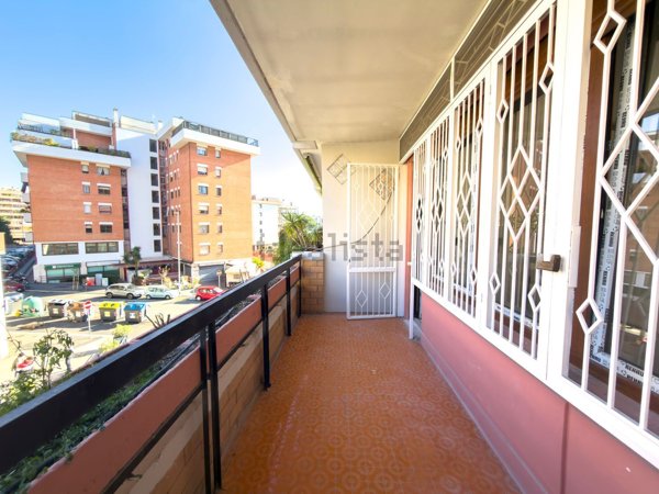 appartamento in vendita a Roma in zona Ardeatino