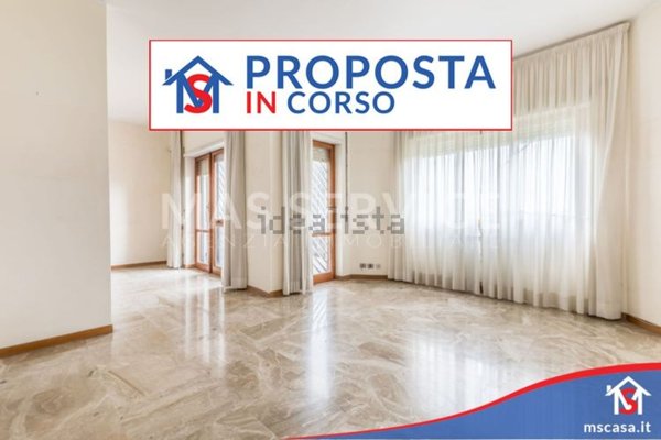 appartamento in vendita a Roma in zona Mostacciano