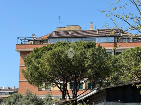 appartamento in vendita a Roma in zona Portuense