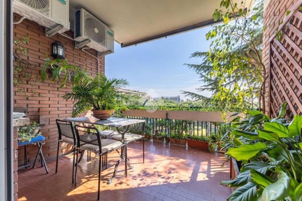 appartamento in vendita a Roma in zona Ardeatino