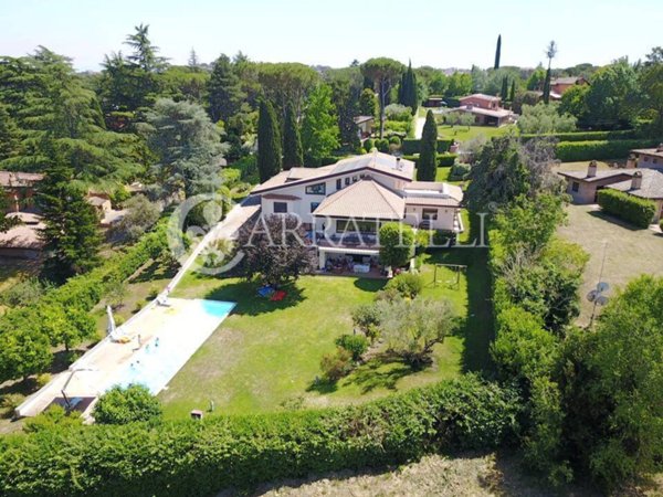 casa indipendente in vendita a Roma in zona Olgiata