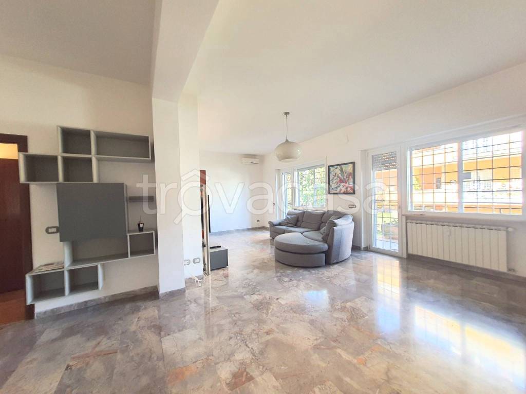 appartamento in vendita a Roma in zona Tor di Quinto