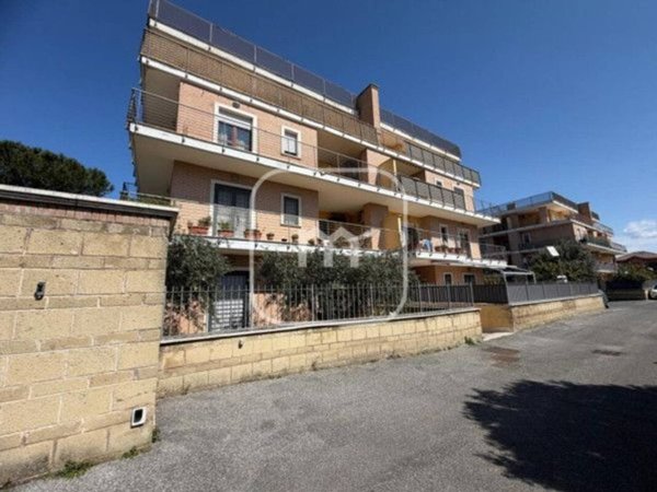 appartamento in vendita a Roma in zona Ponte di Nona