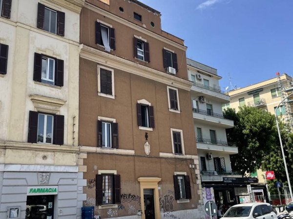 appartamento in vendita a Roma in zona Cinecittà