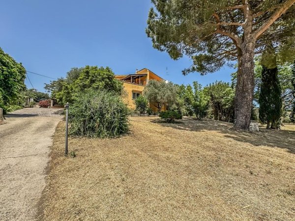 casa indipendente in vendita a Roma in zona Cesano