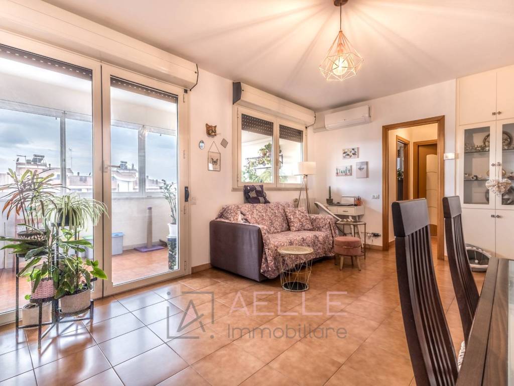 appartamento in vendita a Roma in zona Acilia