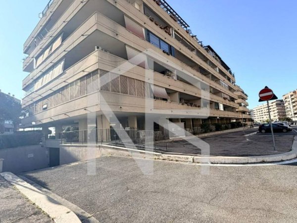 appartamento in vendita a Roma in zona Ponte di Nona