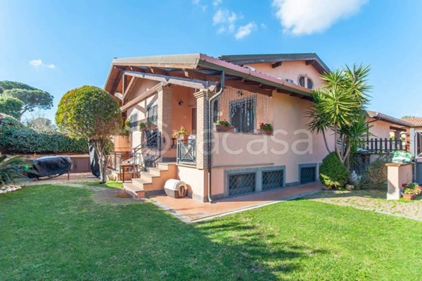 casa indipendente in vendita a Roma in zona Axa