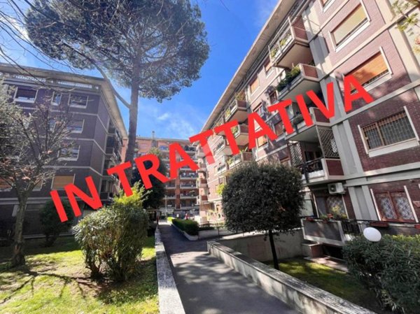 appartamento in vendita a Roma in zona Tuscolano