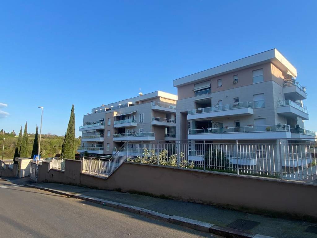 appartamento in vendita a Roma in zona Aurelio