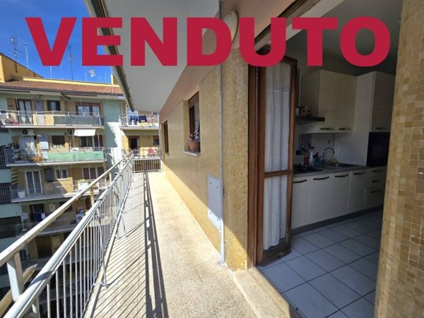 appartamento in vendita a Roma in zona Cinecittà