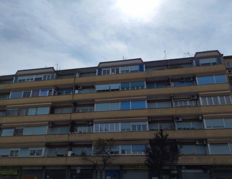 appartamento in vendita a Roma in zona Ostiense