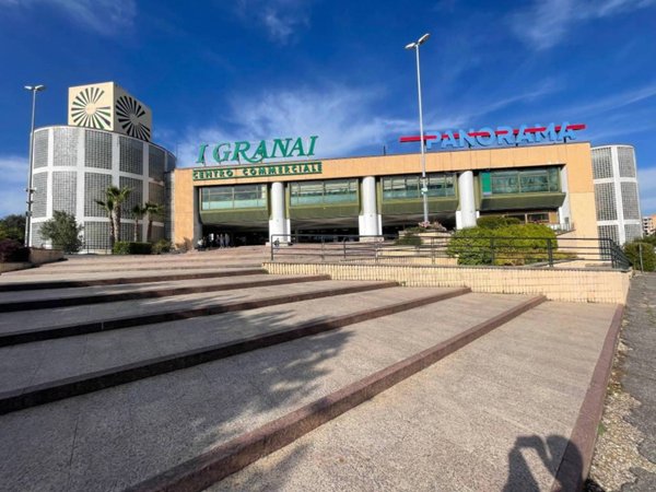 negozio in vendita a Roma in zona Giuliano Dalmata