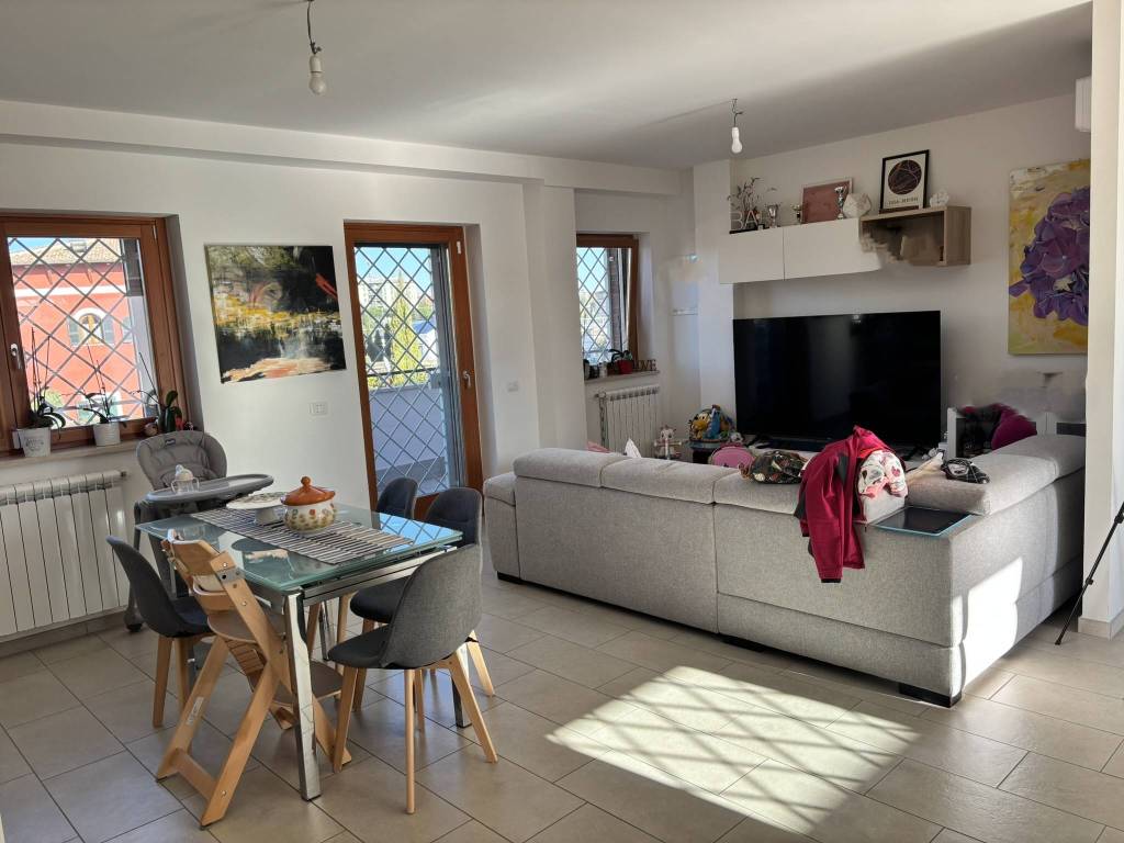 appartamento in vendita a Roma in zona Mezzocammino