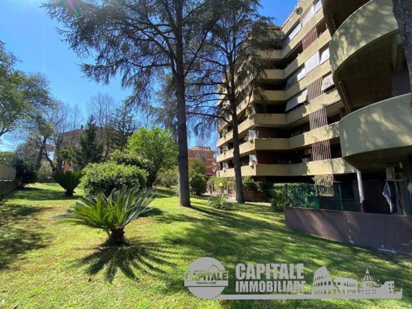 appartamento in vendita a Roma in zona Giuliano Dalmata