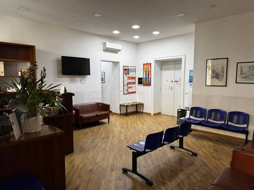 appartamento in vendita a Roma in zona Appio Latino