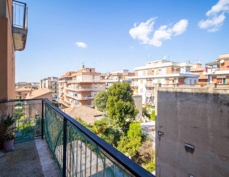 appartamento in vendita a Roma in zona Alessandrino