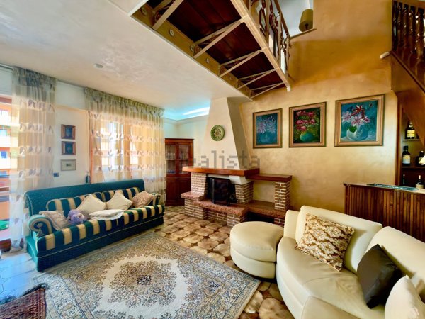 appartamento in vendita a Roma in zona Ardeatino