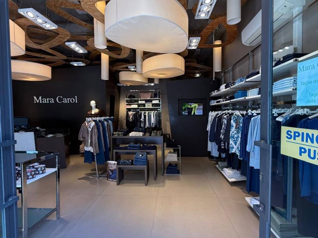 negozio in vendita a Roma in zona Esquilino