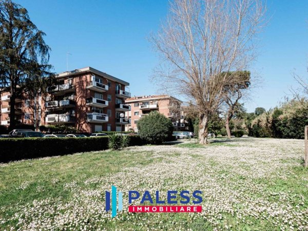 appartamento in vendita a Roma in zona Spinaceto