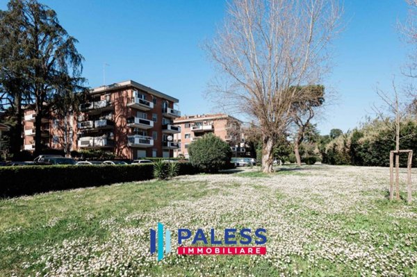 appartamento in vendita a Roma in zona Mezzocammino