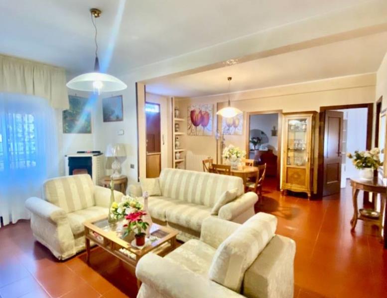 casa indipendente in vendita a Roma in zona Prima Porta