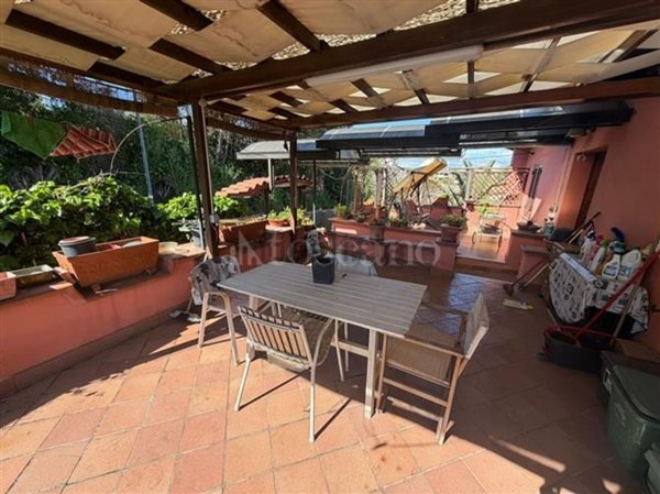 appartamento in vendita a Roma in zona Ardeatino